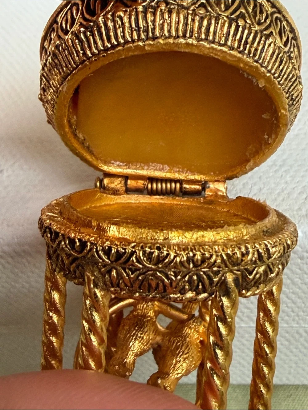 Vtg 60s Parfums Corday Birdcage Love Birds Solid Perfume Compact Pendant